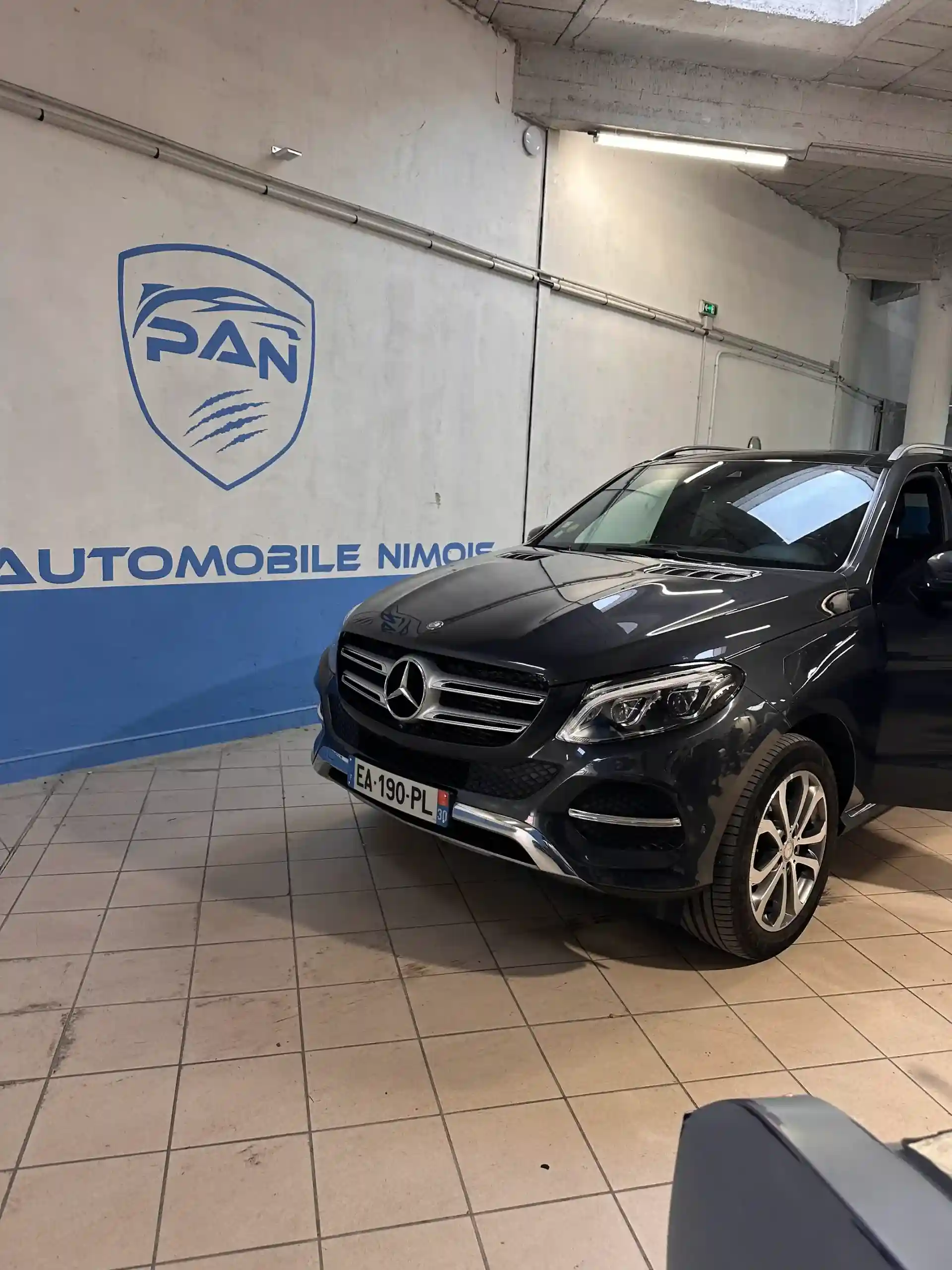 Mercedes après remise en état — résultat final